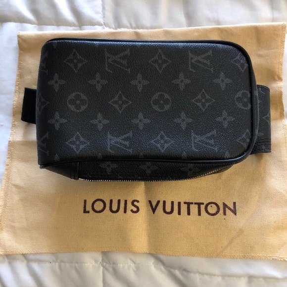 Louis Vuitton Other - Louis Vuitton GERONIMOS hip/shoulder bag